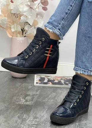 Кроссовки ботинки сникерсы   женские демисезонные черные1 фото