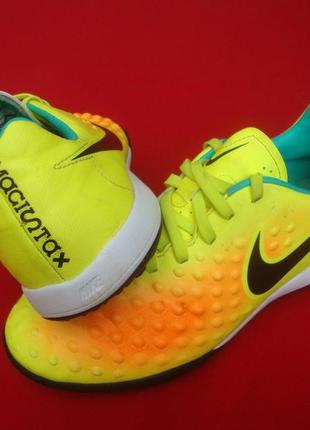 Кроссовки сороконожки nike magista opus ii оригинал 37 размер