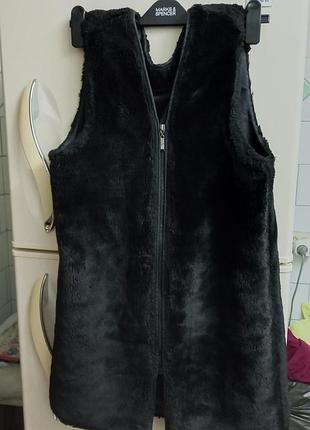 Жилетка меховая искусственная осень-зима  жен.44р.george вьетнам