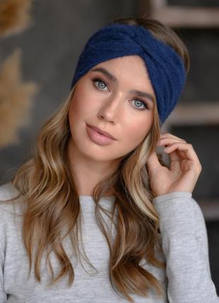 Женская теплая стильная вязаная синяя повязка на голову из пушистой пряжи
