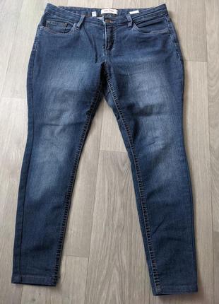 Джинсы