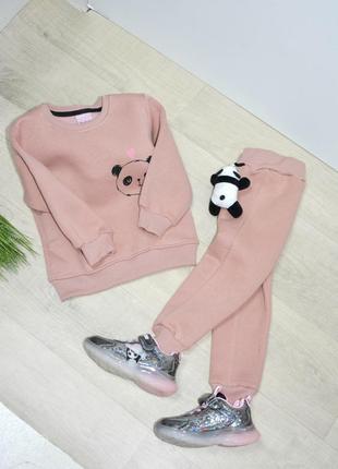 Теплесенький костюмчик