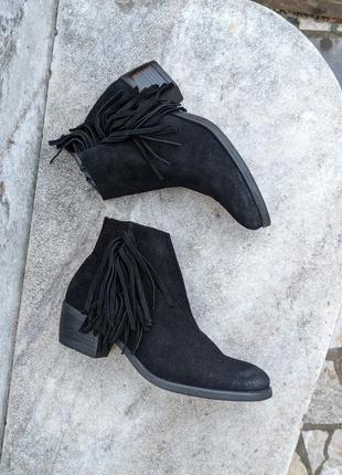 Замшевые черные ковбоские низкие ботинки казаки, ковбойки с бахромой 40-41 размер8 фото