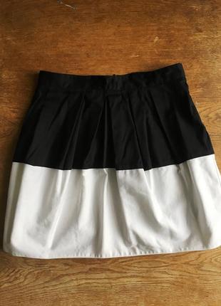 Черно-белая юбка бочонок тюльпан oggi оджи на высокой талии (завышенная талия)2 фото
