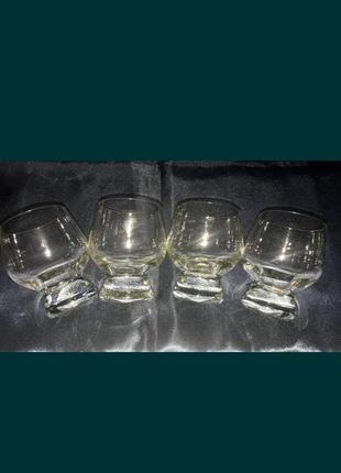 Рюмки для вина 4 шт. набором. 90-е годы высота 8.5 см.