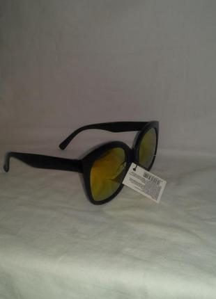 Женские солнцезащитные очки, есть  разноцветные  стёкла1 фото
