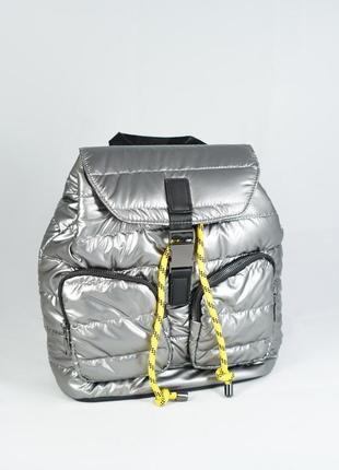 Срібний болоньєвий стьобаний рюкзак з кишенями1 фото