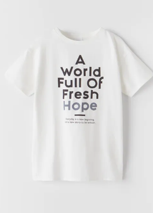 Світла футболка zara на хлопчика 6 років