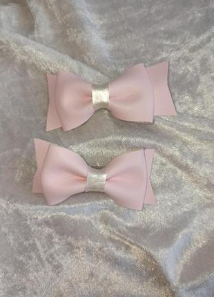 Ніжні заколочки для волосся