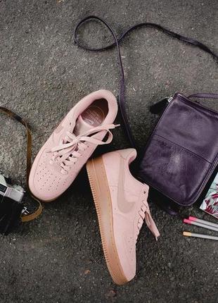 Очень красивая модель кроссовок в нежно-розовом цвете из замши (36-39)5 фото