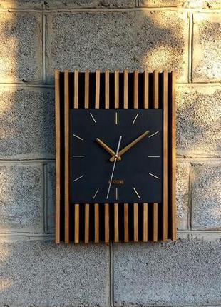 Сучасний годинник в стилі ретро, дерев'яний годинник, годинник для інтер'єру.