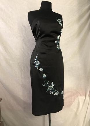 Bay платье в японском стиле атласное сатиновое под шёлк чёрное с вышивкой цветов