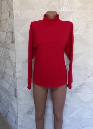 Водолазка женская 46-48р.в очень хорошем состоянии