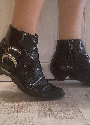 Кожаные  ботинки, полу сапоги 38 р.