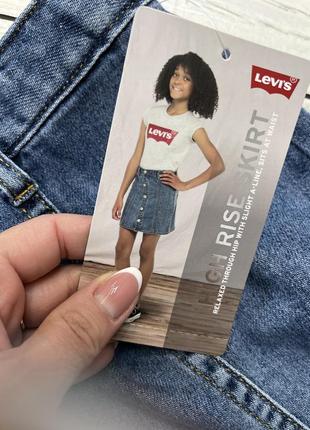 Спідницю levi’s5 фото