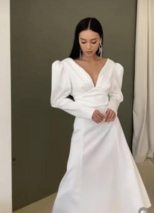 Сукня біла весільна, на розпис1 фото