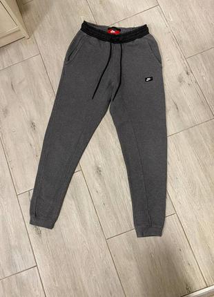 Чоловічі спортивні штани nike modern оригинал
