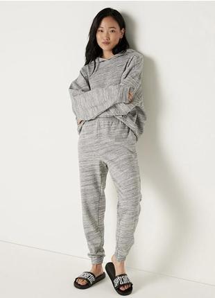 Костюм pink victoria secret розмір s-м