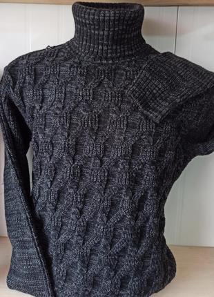 Теплий стильний чоловічий м'який светр з шерстю.2 фото