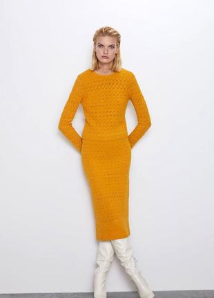 Жовтий вʼязаний ажурний джемпер zara