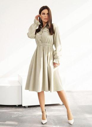 Оливковое вельветовое платье-рубашка с длинными рукавами1 фото