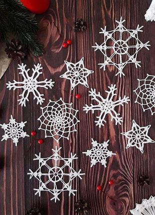 В'язані сніжинки новорічний декор