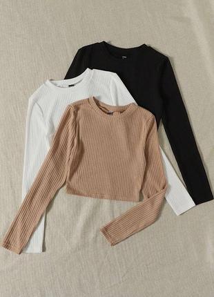 Трикотажний кроп топ з довгим рукавом в рубчик, базовий, стильний, трендовий, чорний,...