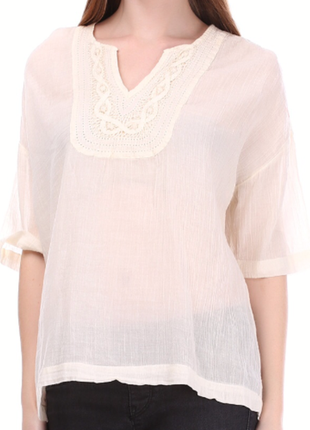 Красива блуза з вишивкою. mango. s. нова