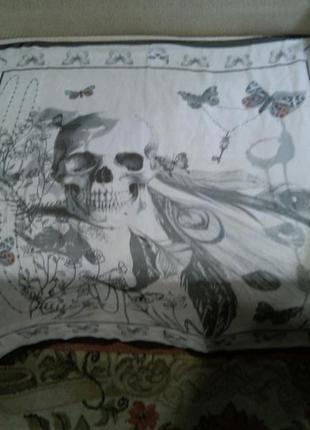 Красивый,большой платок,готика,черепушка,ключи,бабочки,перья, miss selfridge