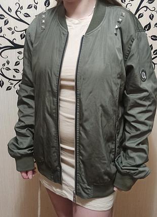 Жіноча куртка