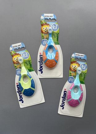 Зубная щетка грызунок детская м`ягкая jordan 0-2 года