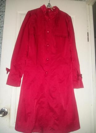 Шикарный красный плащ
