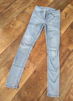 Джинси жіночі скінні голубі xs asos