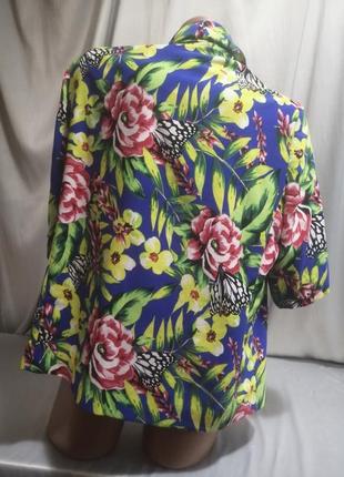 Пиджак в цветочный принт4 фото