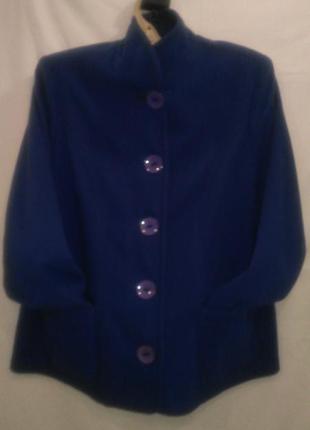 Пиджак ручной  работы  красивого ярко  синего  цвета