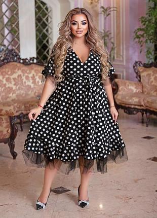Платье черное в горошек большого размера батал расклешенное с вырезом нарядное праздничное с кружевом с оборками приталеное