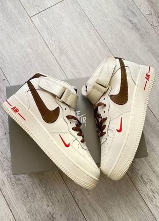 Прекрасные женские зимние высокие кроссовки nike air force 1 high fur молочные на меху 36-45 р1 фото