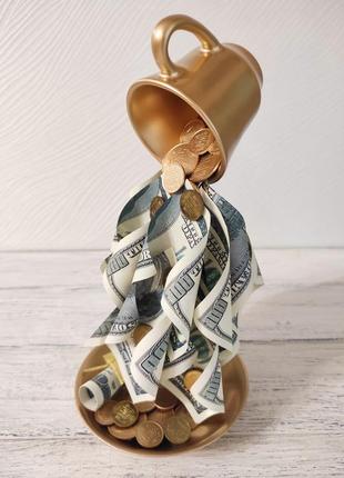 Сувенир статуэтка парящая чашка с золотым напылением и долларами ручная работа хенд...