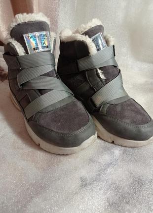 Ботинки зимние с мехом 25см2 фото