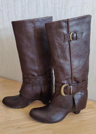 Жіночі коричневі шкіряні модні чоботи  бренд vero gudia6 фото