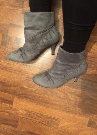 Стильные полусапожки , стелька 27 см, ткань под замшу ✨💫