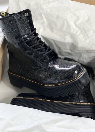Красивейшие женские ботинки dr. martens jadon galaxy logo чёрные с блёстками5 фото
