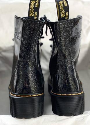 Красивейшие женские ботинки dr. martens jadon galaxy logo чёрные с блёстками9 фото
