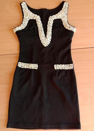 Шикарное маленькое черное платье
