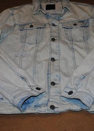 Bershka рваная джинсовая мужская куртка джинсовка4 фото