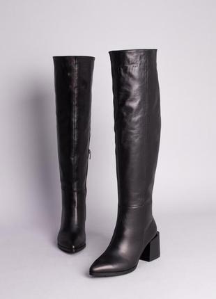 Шкіряніі жіночі чорні чоботи на підборах осінь-зима.8 фото