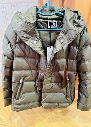 Демісезонний пуховік італія