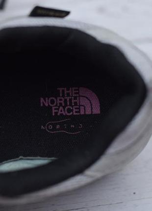 38 размер. серые женские кроссовки the north face gore-tex. оригинал2 фото