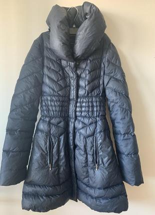 Пуховик guess. оригінал