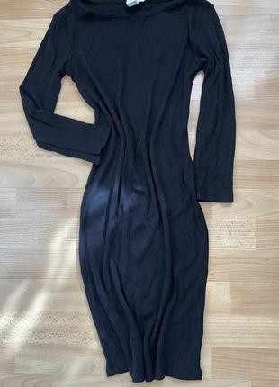 Плаття по фігурі
